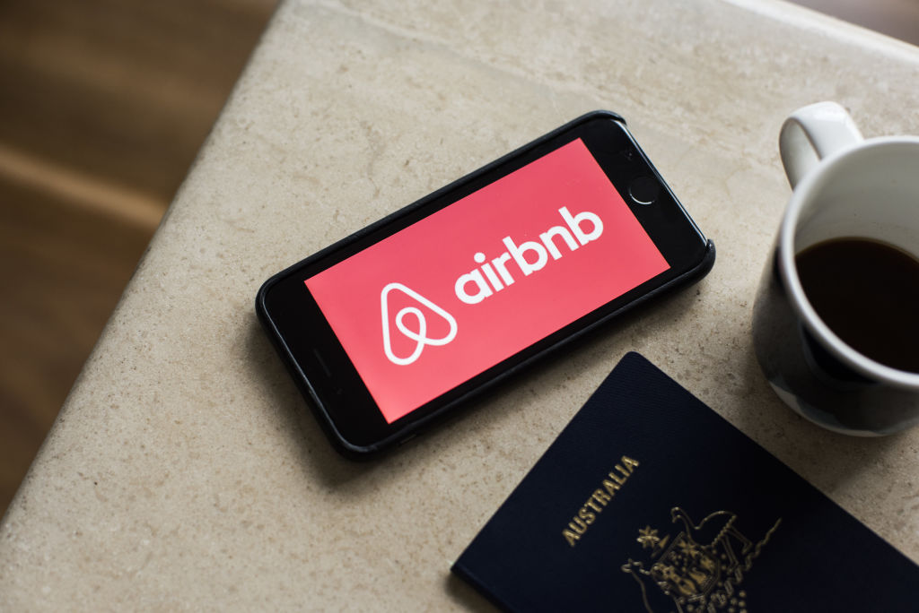 Sydney apartment owners still in limbo awaiting rules around Airbnb