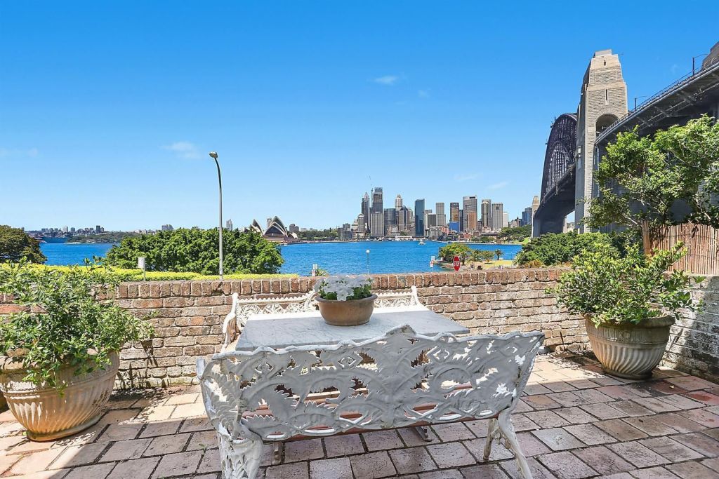 Kirribilli villa with incredible Sydney Harbour views for sale for