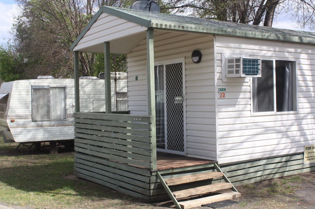 Cabin 23, Coolah Home Base Caravan Park, Coolah.