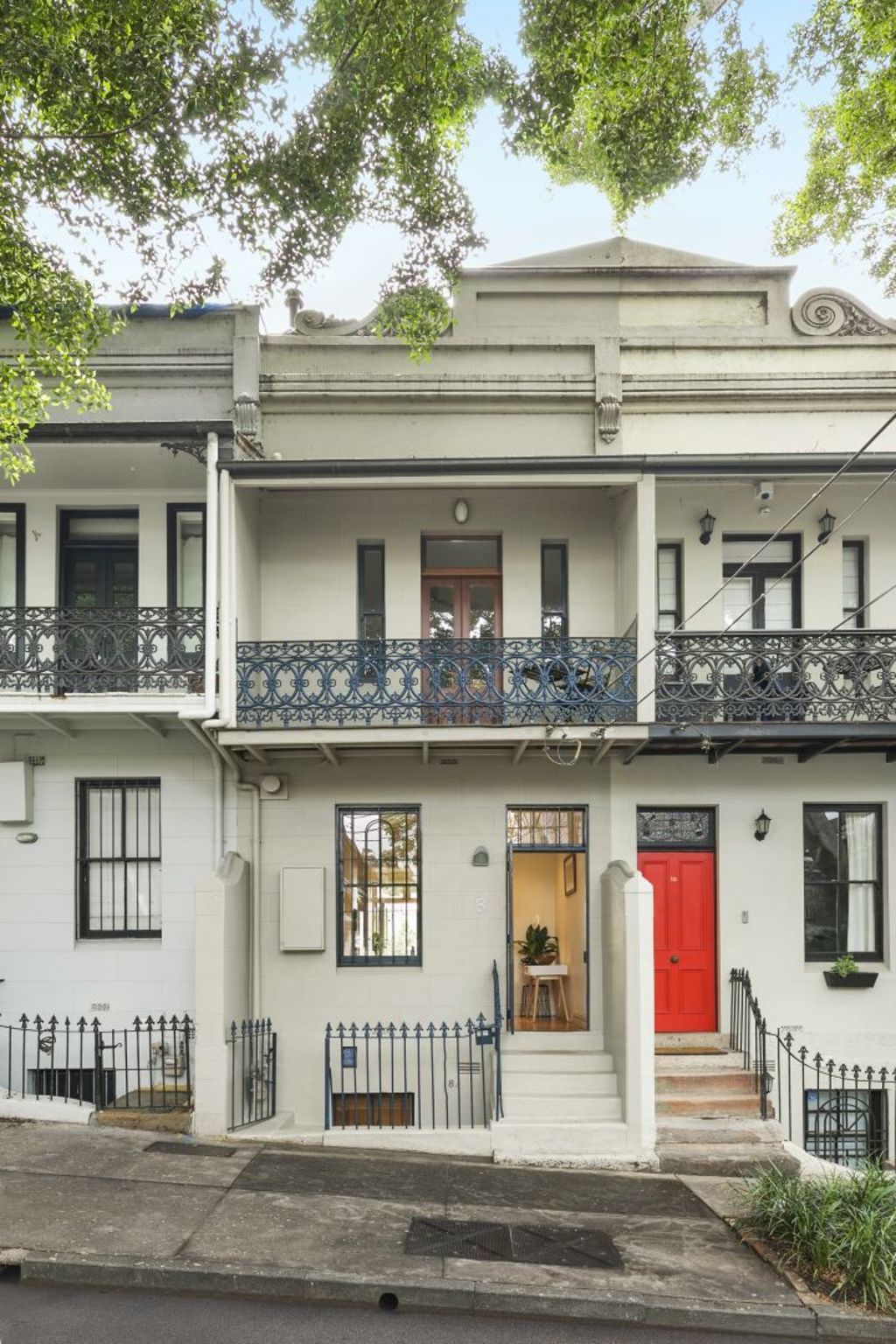 The Paddington terrace sold before auction after competition from two buyers.