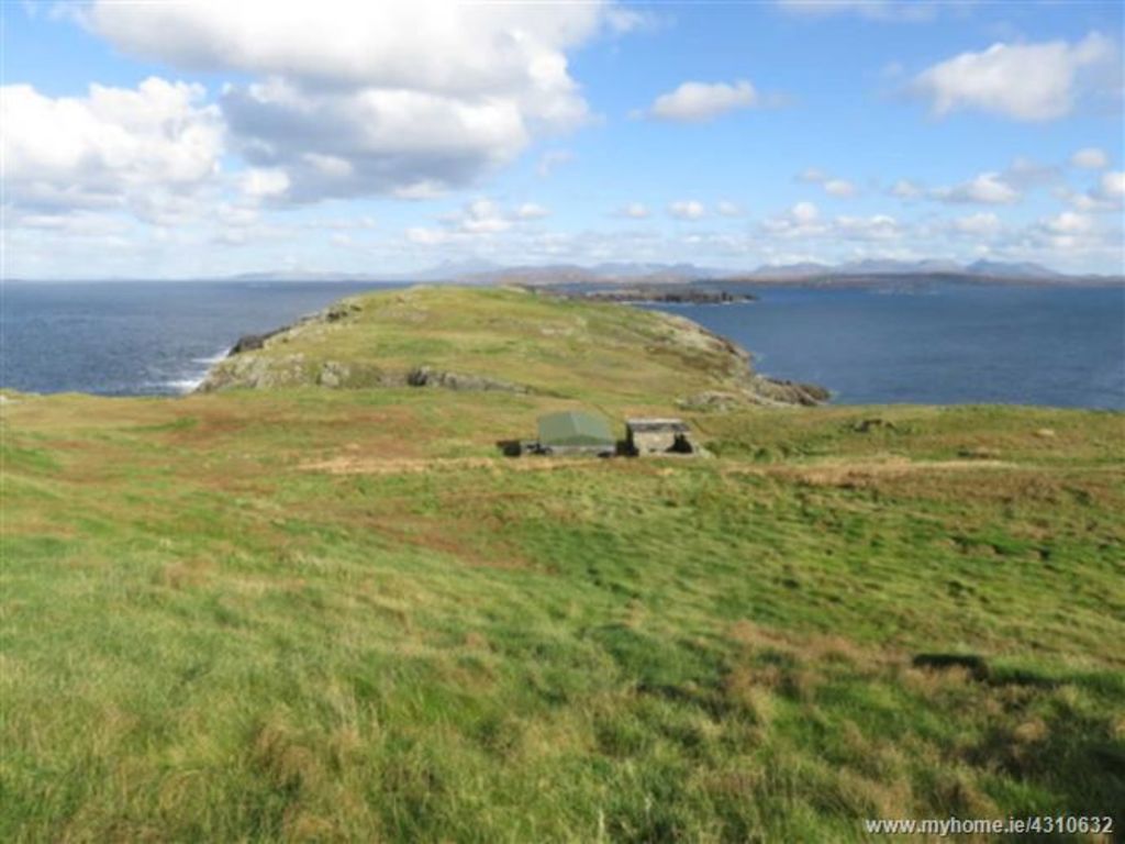 A very private Irish island with historical and literary connections for sale