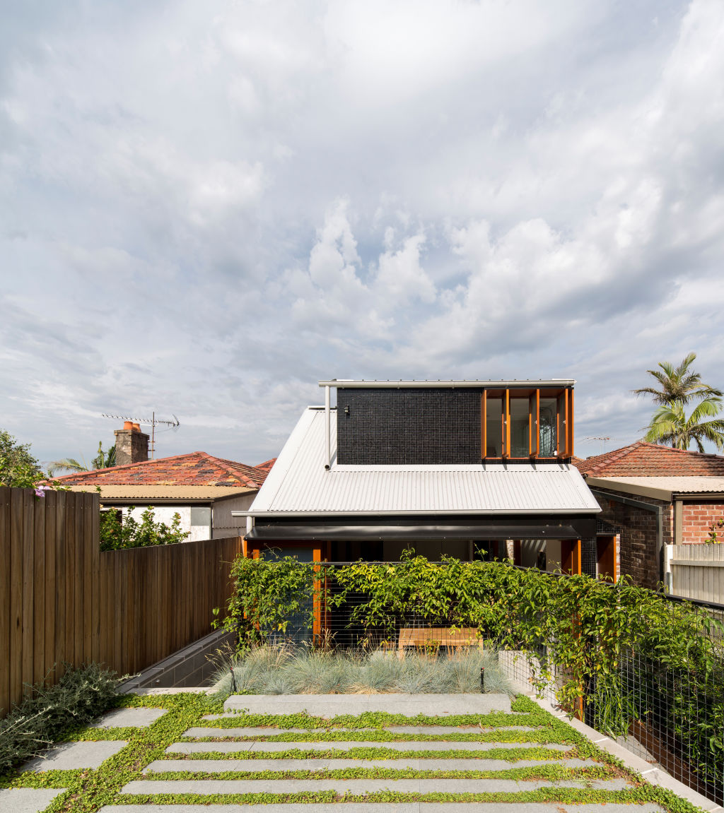 Down Size Up Size House by Carter Williamson Architects. Photo: Brett Boardman Photography
