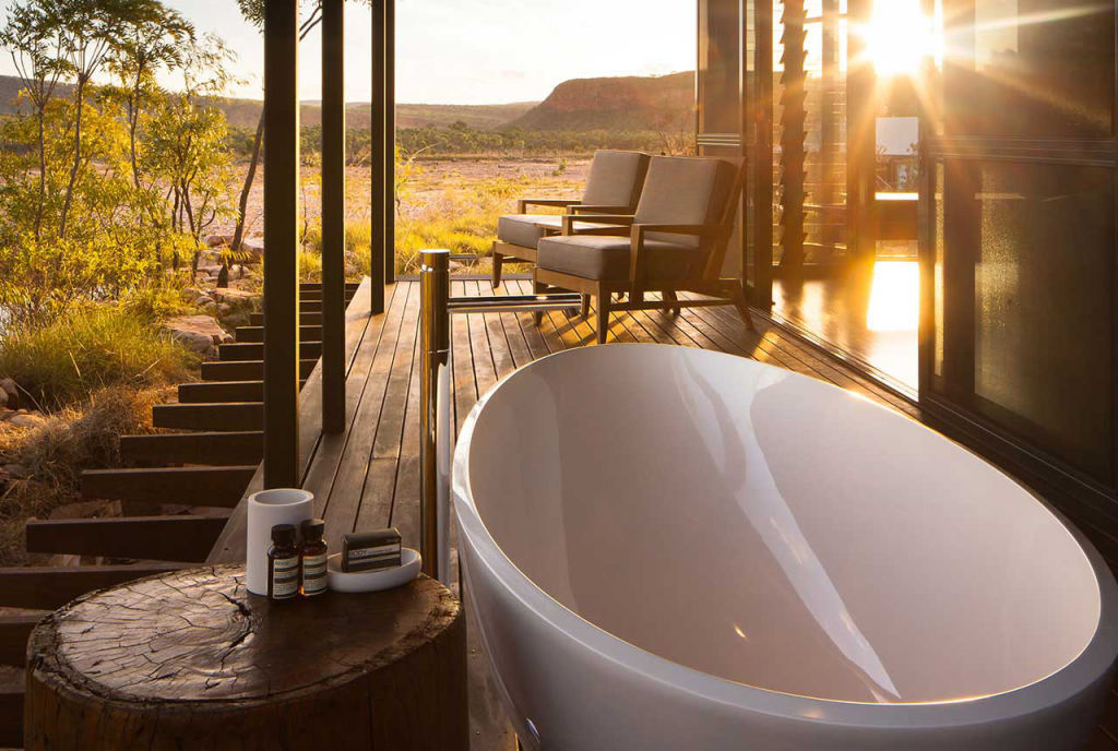 10 breathtaking outdoor bathtubs around Australia