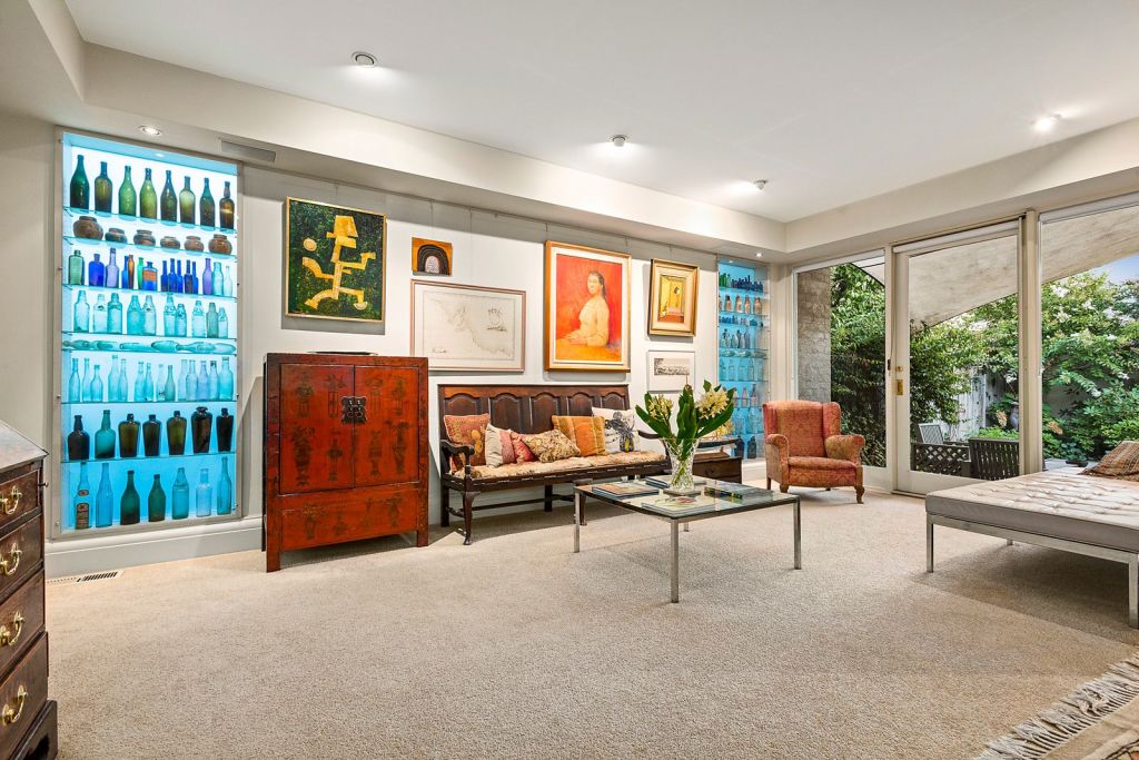 The property includes a main residence and separate studio. Photo: Marshall White Stonnington
