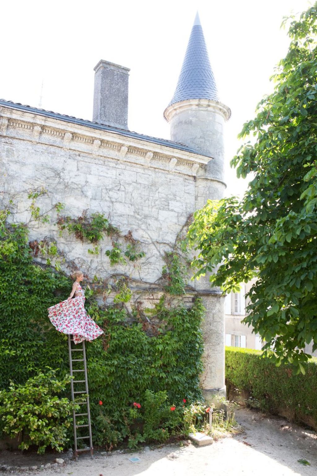 'Les Tourelles' Saint Christoly de Medoc, France Photo: Thisisartclub.com