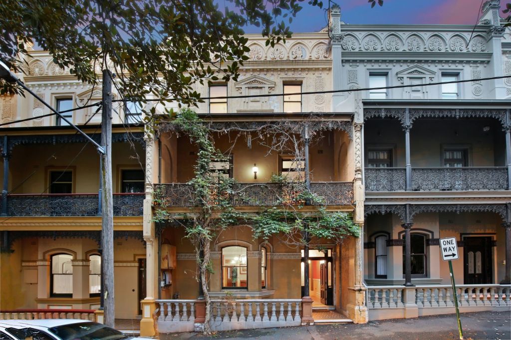 The six-bedroom terrace was left to the University of Sydney by Dr Gary Simes.