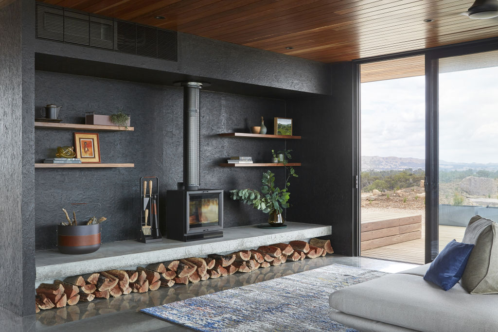 Dark interiors keep the focus on the outdoors. Photo: Dave Kulesza