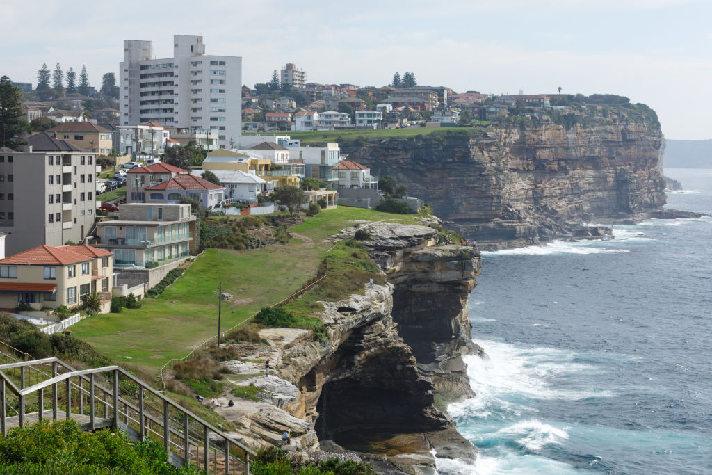 Sea cliffs at Dover Heights. Photo: Steven Woodburn