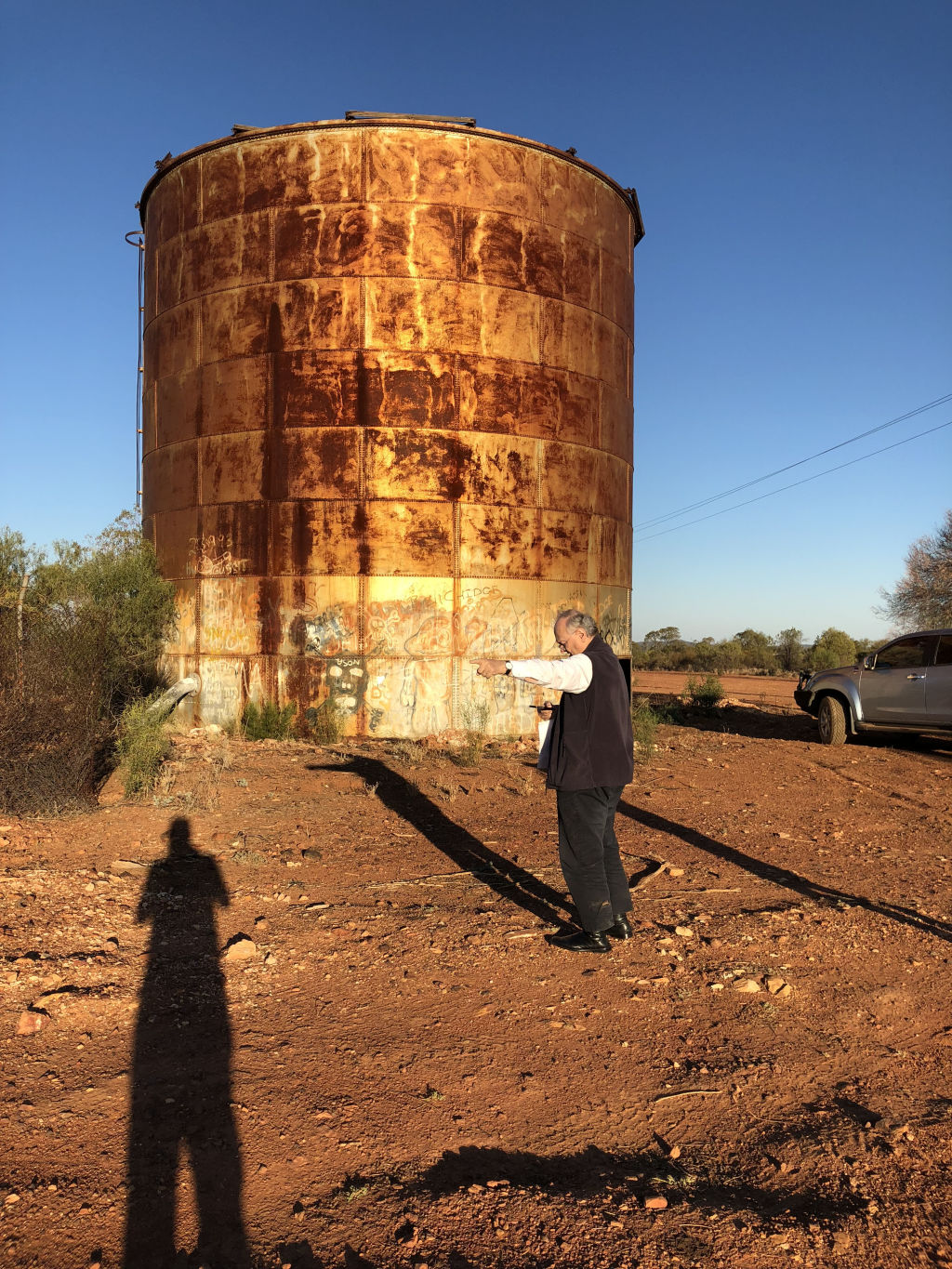 The composer, the architect and the water tank in Cobar