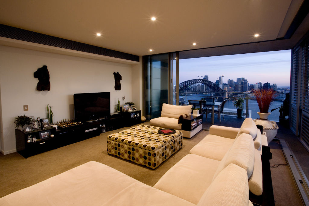 For about $6 million, she snapped up the penthouse in Milsons Point's Latitude building in 2009.