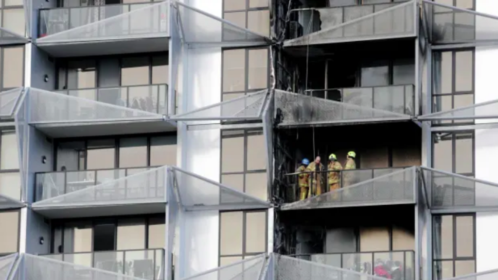 Buyers shy away from apartments as Melbourne's cladding crisis bites