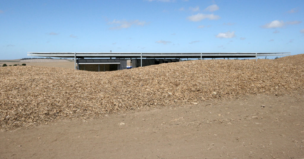 Sean Godsell's enigmatic house in the hills. Photo: SGA