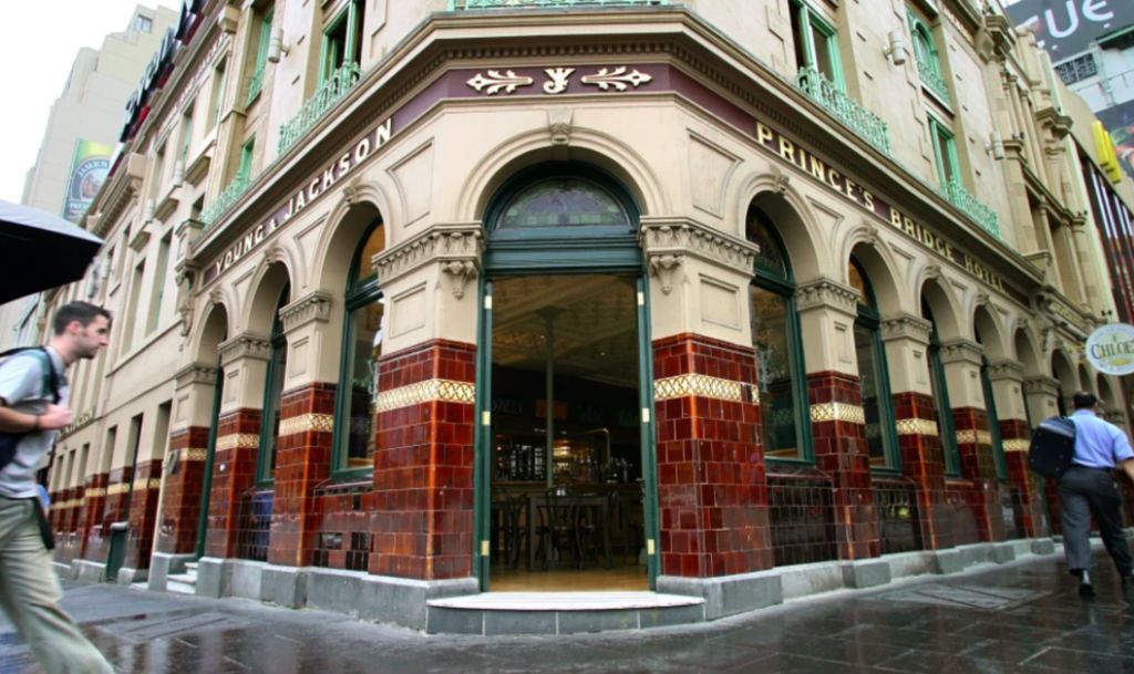 Pubs to be boosted by $10b Woolies restructure