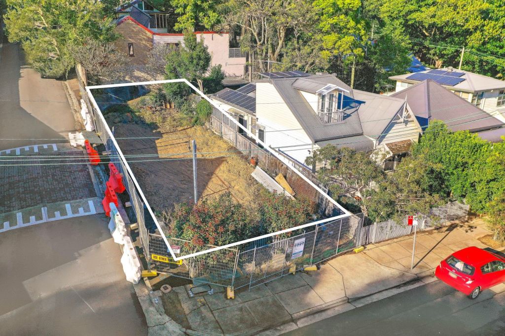 A vacant block at 40 Moodie Street, Rozelle, sold for $1,275,000.