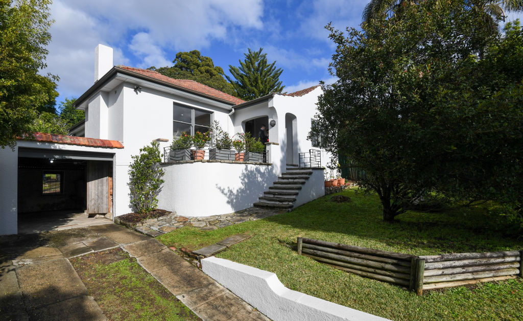 Records show the house last sold for $1.4 million late last year. Photo: Peter Rae