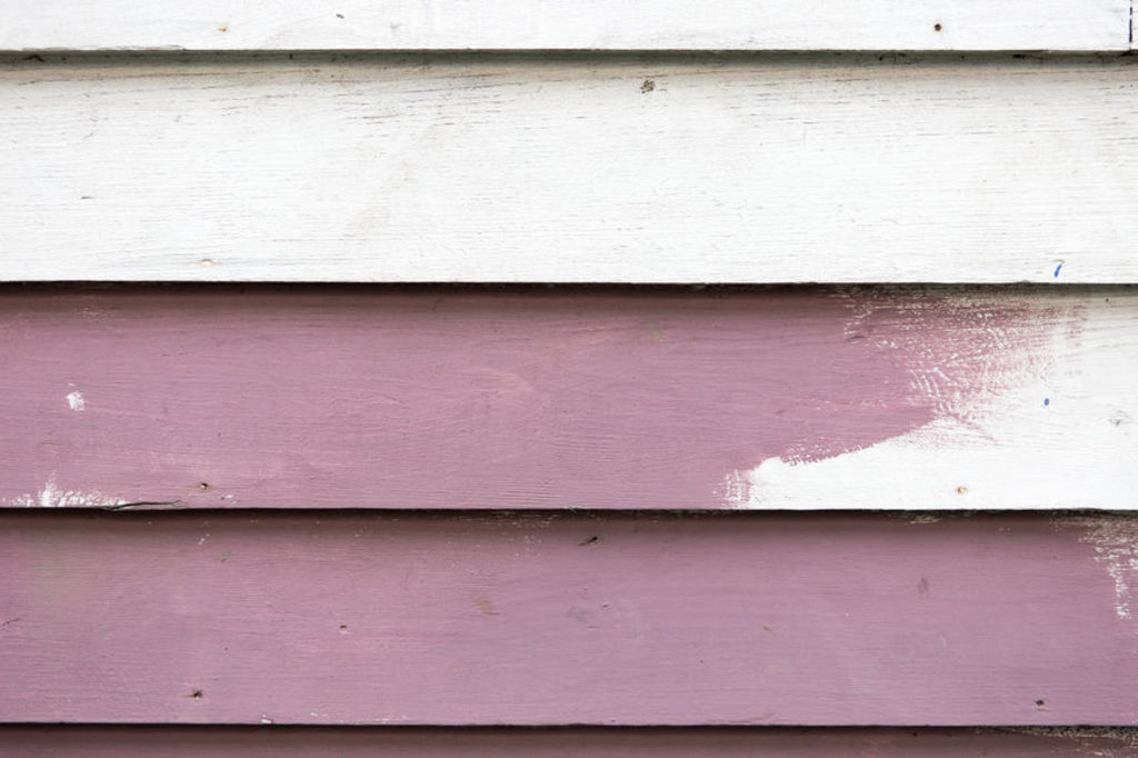 The difference between the two shades is that lilac has a pink tinge, whereas lavender has a blueish tinge, and works as a subtle grey. Photo: Stocksy