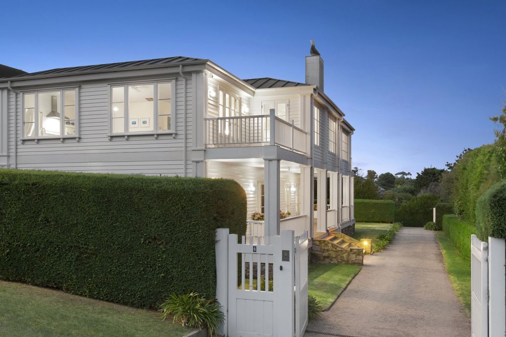 8 The Esplanade, Queenscliff reportedly sold for a record price in July. Photo: RT Edgar Ocean Grove