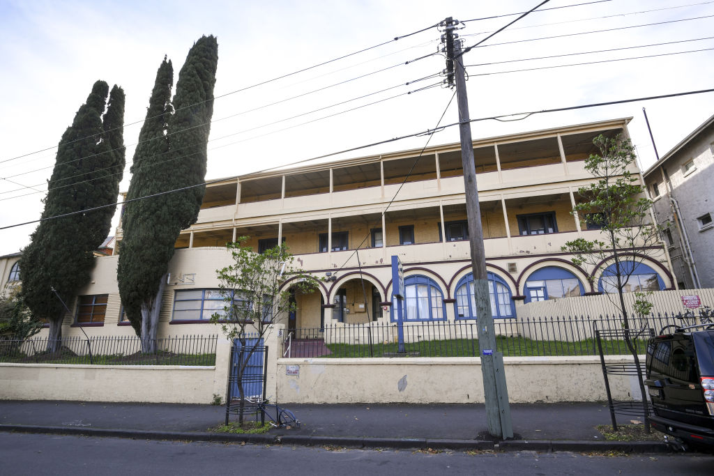 The block 2019 store building