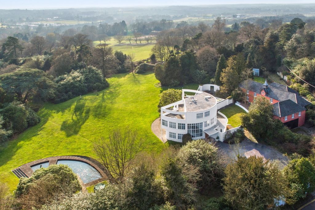 What the prestige market has to offer in Surrey, England