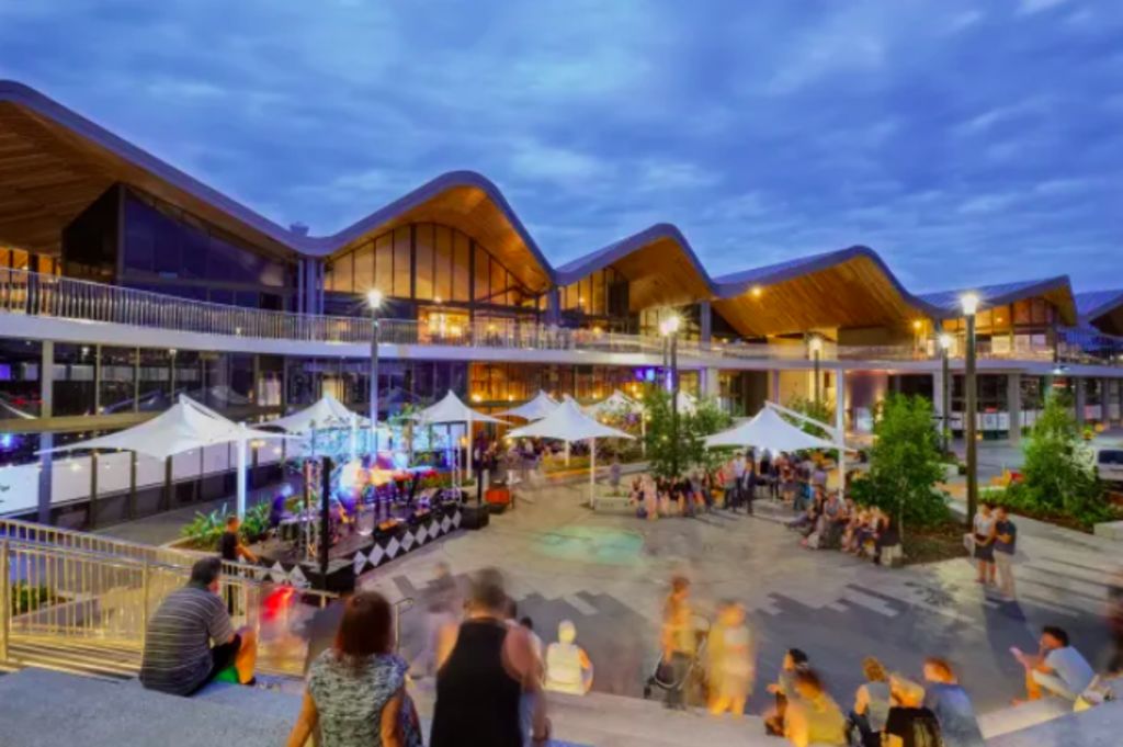 QIC raises green bond for shopping malls