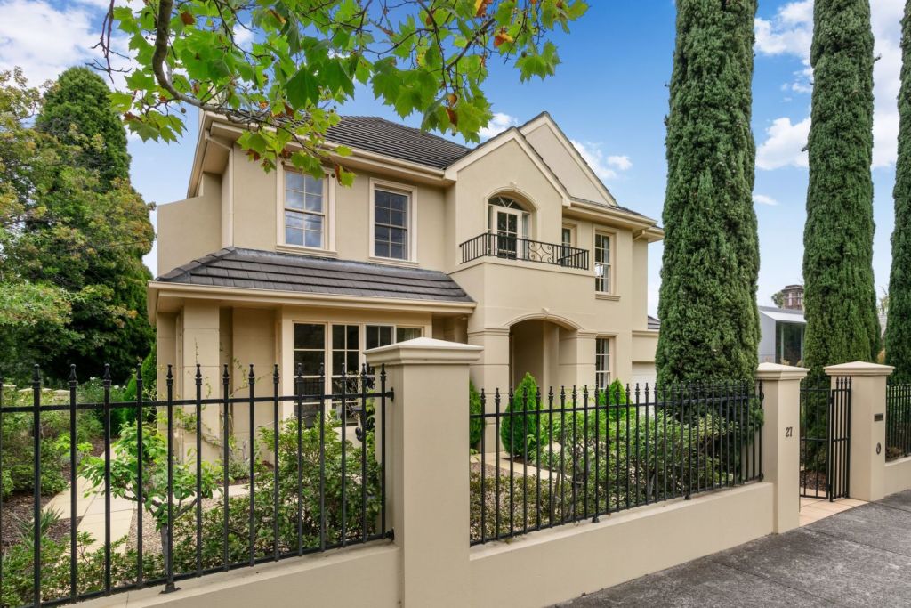 This property in Molesworth Street, Kew sold after almost a year. Photo: Kay & Burton