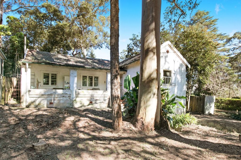 The uninhabitable house at 11 Mahratta Avenue, Wahroonga, sold for $1.6 million. Photo: Supplied