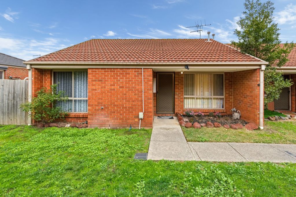 13/1 Bethany Court, South Morang, needed extensive renovations, but still represented good value. Photo: Ray White