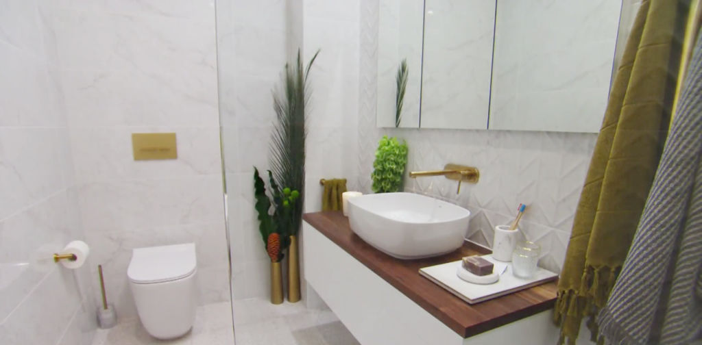 Mitch and Mark's en suite. Photo: Channel Nine