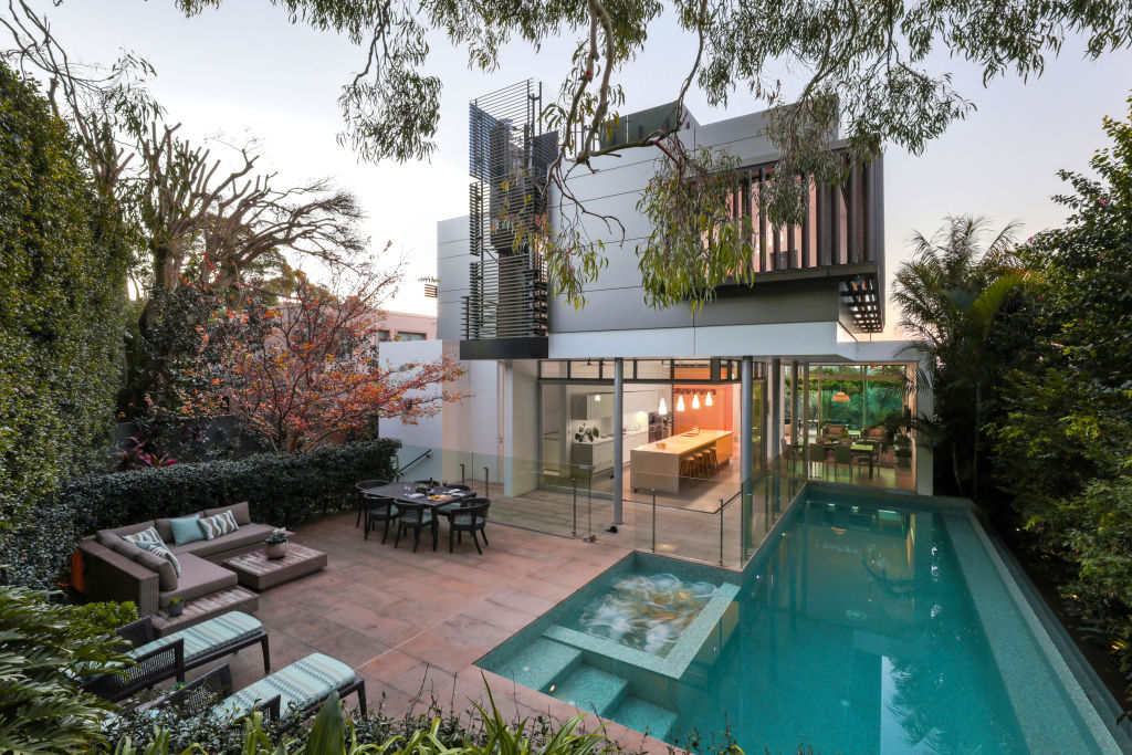 The Vaucluse residence was completed in 2012 and designed by architect Edward Szewczyk.
