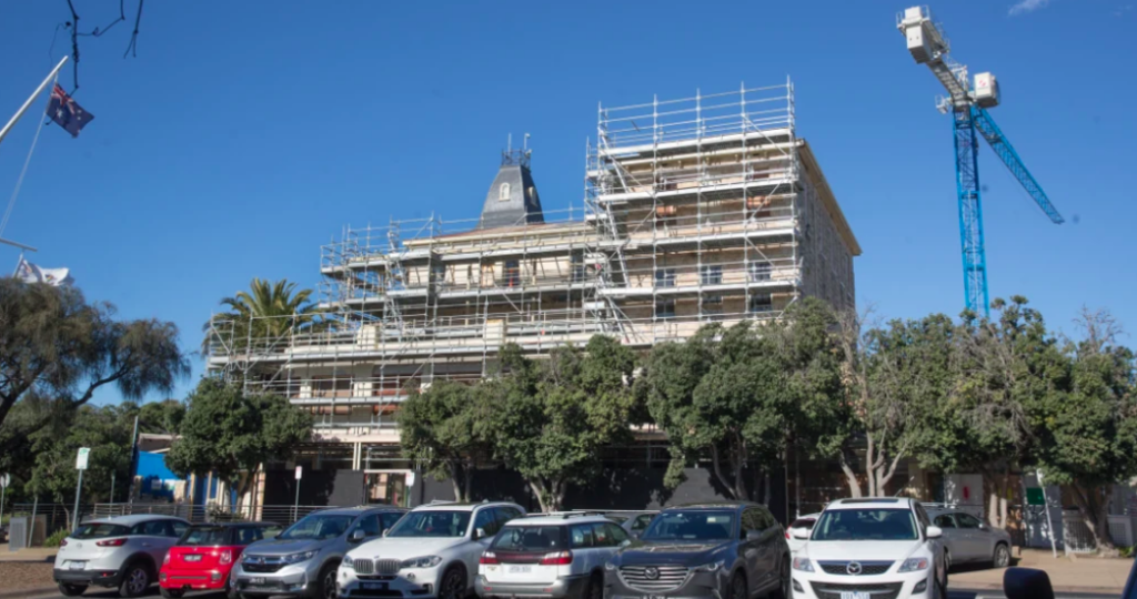 Sorrento's Continental Hotel sold for $21m after developer collapses