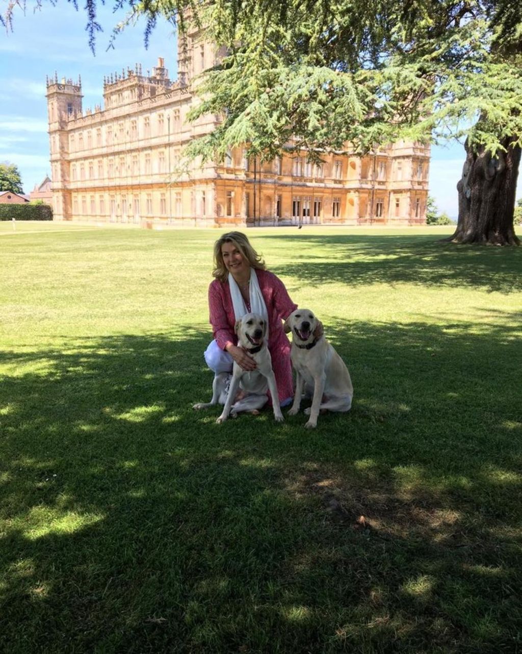 Like the fictional Earl of Grantham in Downton Abbey, the real Countess of Highclere Castle also adores her labradors. Photo: Instagram