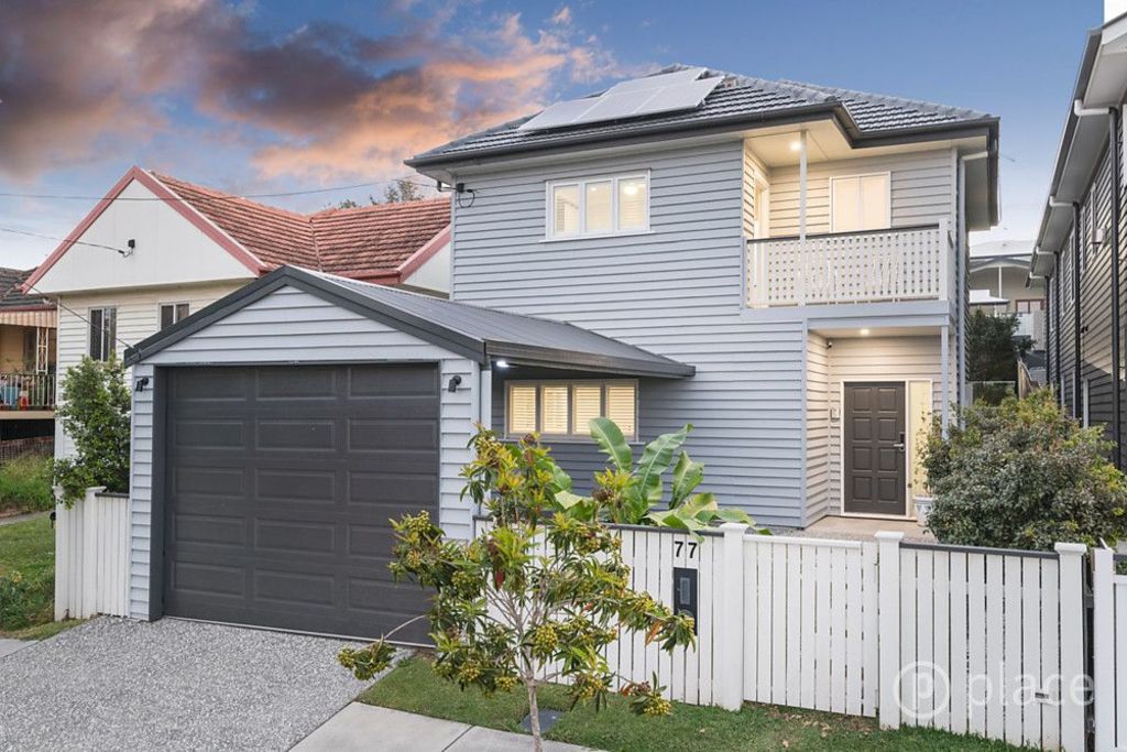 77 Raven Street, Camp Hill. Photo: Place Estate Agents - Bulimba
