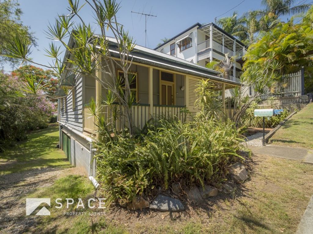 40 View Street, Paddington, before it was renovated by the Barry family. Photo: Ray White Paddington