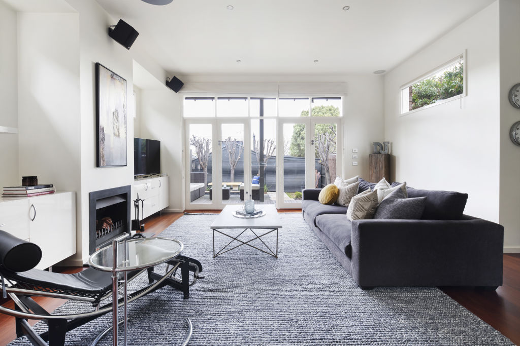 The relaxing lounge room. Photo: Kay &amp; Burton.