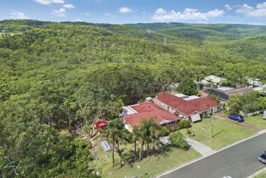 This home on Waterfall's Bundarra Street sold in 2018 for $1.07 million. Photo: 2233 Realty
