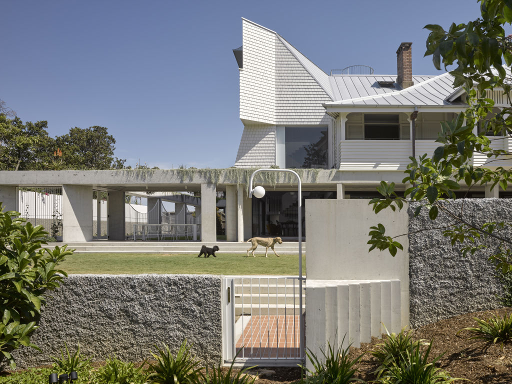 Teneriffe House by Vokes and Peters.