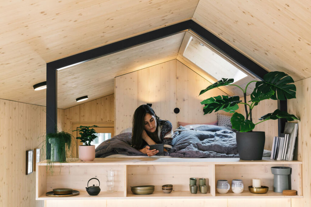 Want to Live in a Tiny House? Pros and Cons of Moving to a Tiny Home