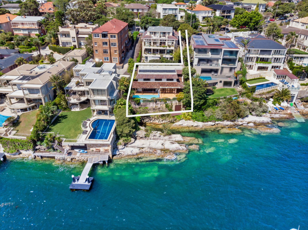The waterfront home of Michael and Carlene Blumberg last traded in 1977 for $239,000. Photo: Supplied