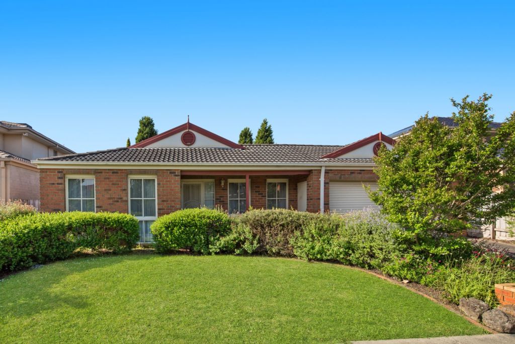 16 Mosman Close, Wantirna South. Photo: Ray White Ferntree Gully