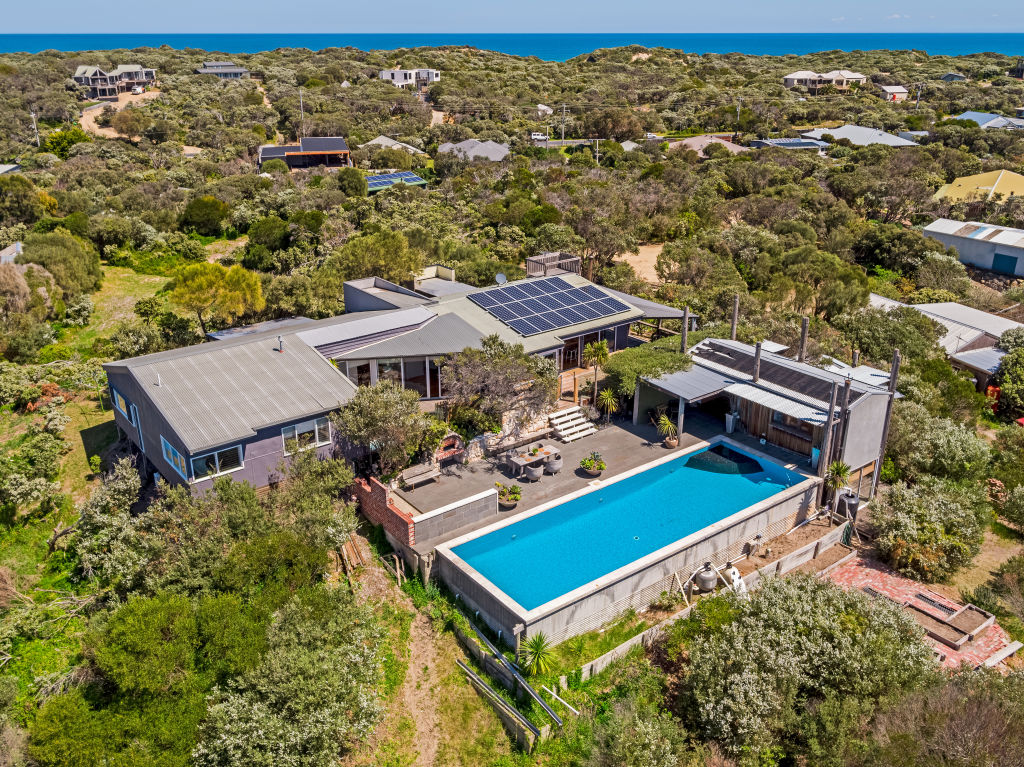 8 Gunida Court, St Andrews Beach. Photo: Kay &amp; Burton.