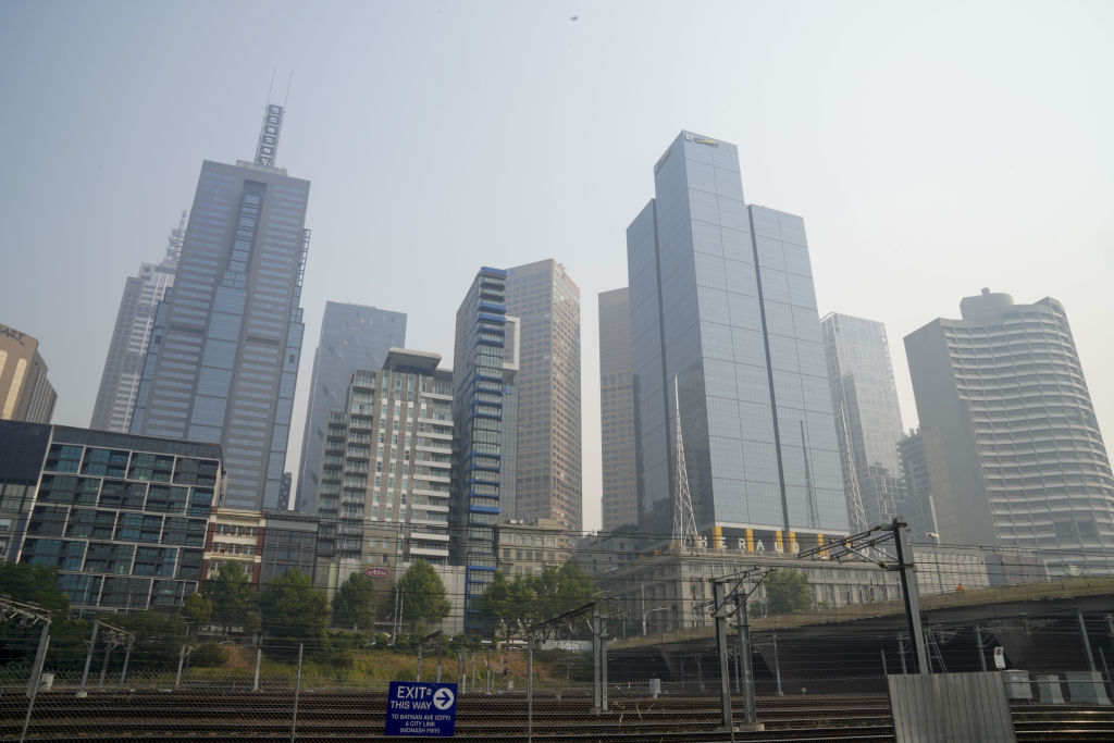 The Melbourne CBD covered in smoke haze on Tuesday. Photo: Eddie Jim