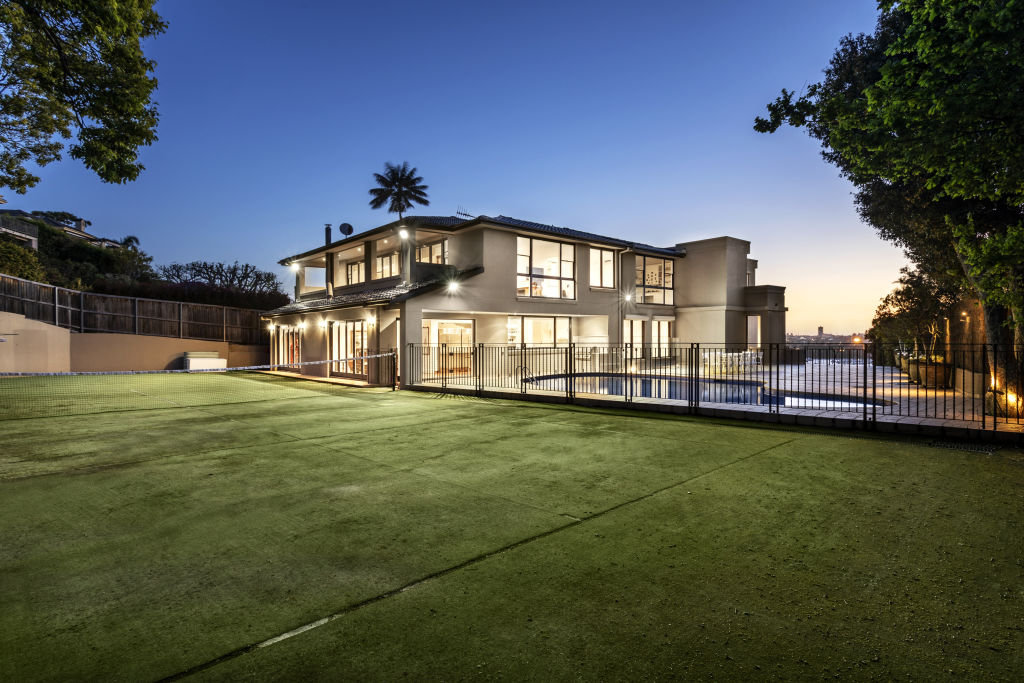 The Vaucluse residence was long owned by Margaret Weiss, former wife of Ardent Leisure chairman Dr Gary Weiss, until she sold it in 2017.