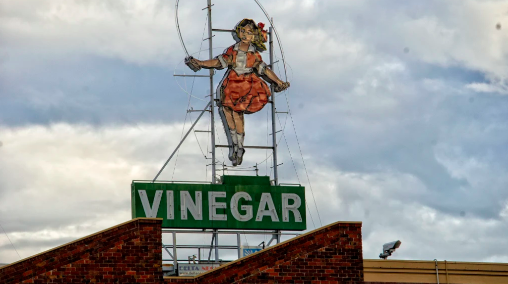 Iconic Skipping Girl building for sale