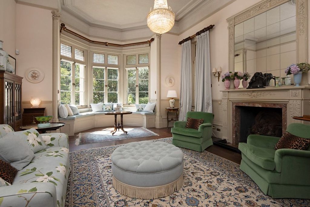 Inside 19 Pine Street, Stirling.  Photo: Booth and Booth Real Estate
