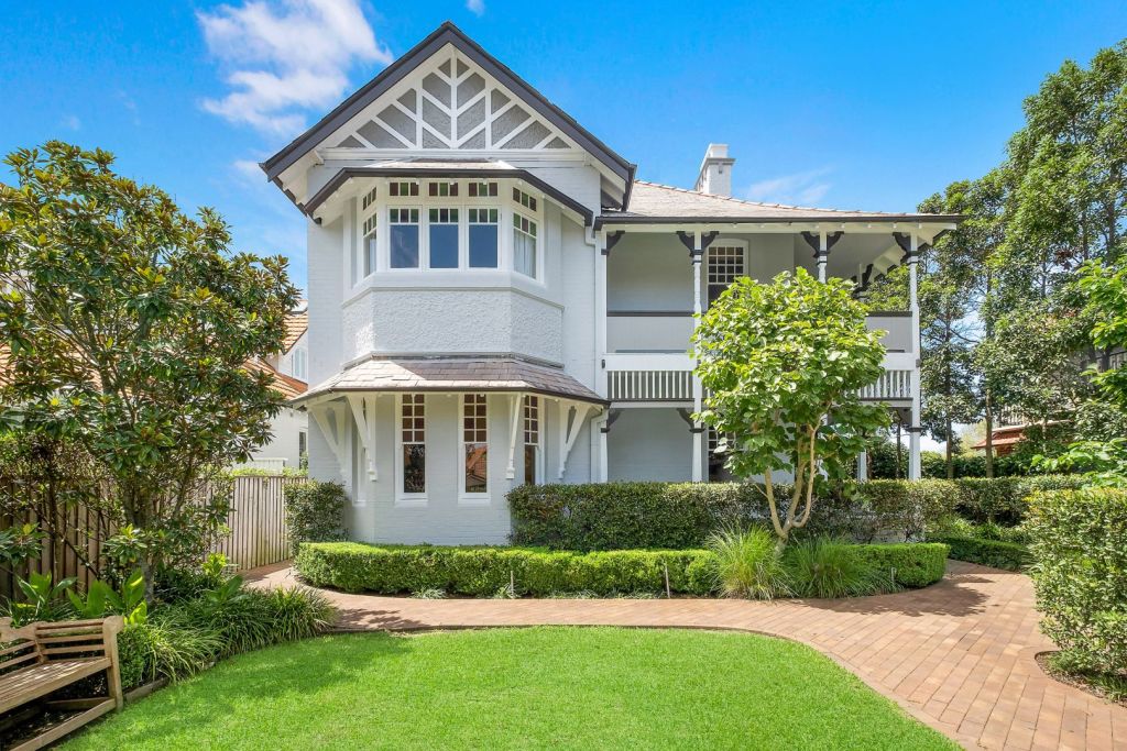 The Mosman home of Scott and Andrea Speedie last traded in 2013 for $4.5 million from TV producer and director Carmel Travers.