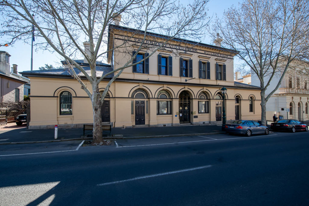 From high finance to high art: landmark Bendigo building to become antique gallery