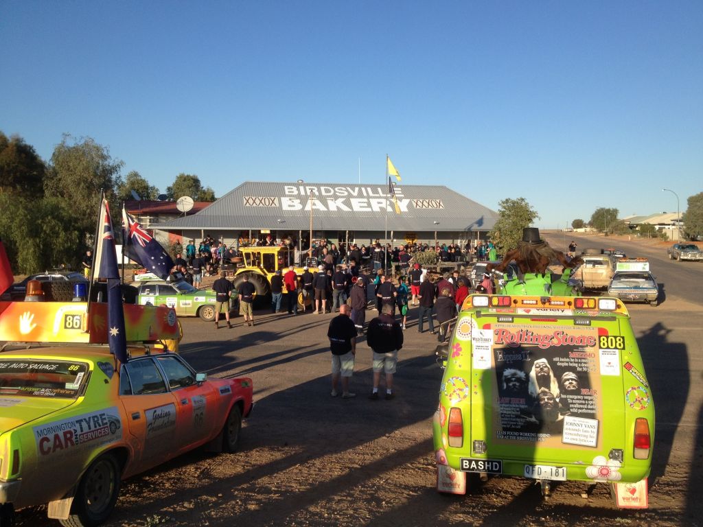 Ellis family snaps up Birdsville Bakery months after buying Birdsville Hotel