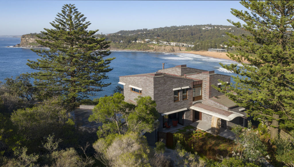'A house to last 100 years': The beach home in a jaw-dropping position