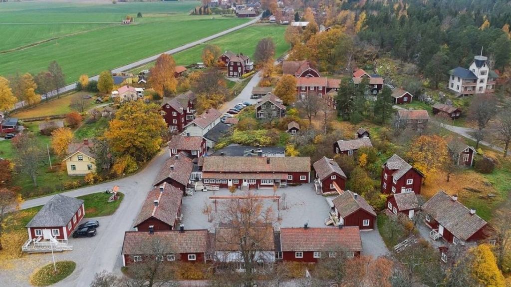 There are more than 70 buildings in Sätra Brunne, including traditional houses, a church, preschool, hotel and bathhouse. Photo: RESIDENCE/CHRISTIE'S