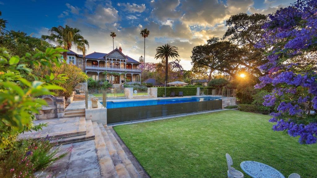 The 3220-square metre estate Vailele was sold to the Wang family in 2017 for $22.18 million.